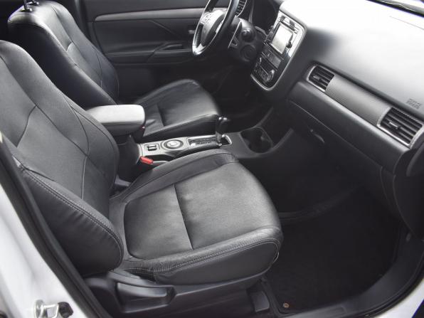 Mitsubishi Outlander III Рестайлинг с пробегом 2014 года, цена 1 545 000 рублей, 154621 км, внедорожник, Автокод Объявления