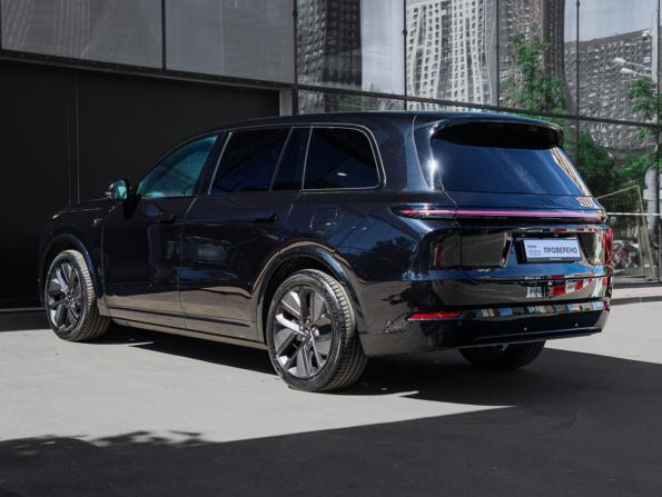 Li Auto (Lixiang) L9 I с пробегом 2023 года, цена 5 950 000 рублей, 40292 км, внедорожник, Автокод Объявления