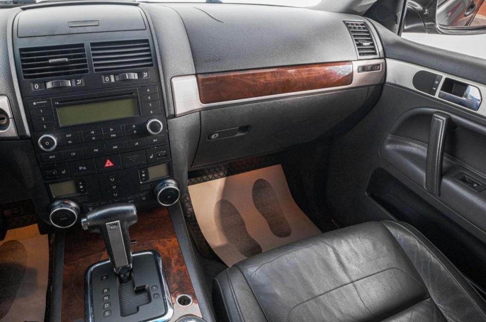 Volkswagen Touareg I Рестайлинг Барнаул  - изображение 22