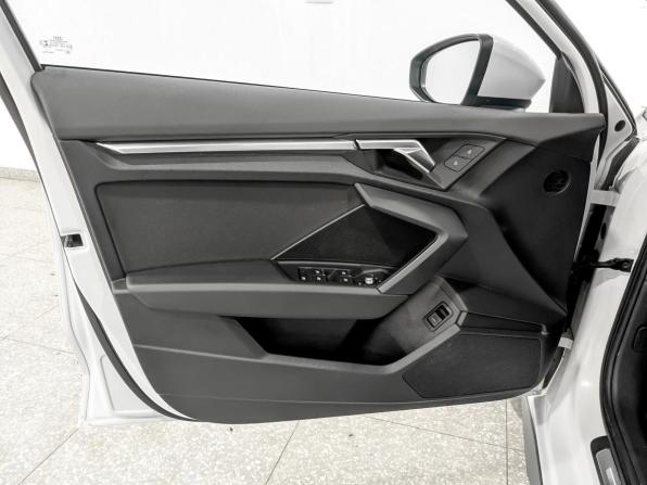 Audi A3 IV (8Y) с пробегом 2021 года, цена 2 370 000 рублей, 97019 км, седан, Автокод Объявления