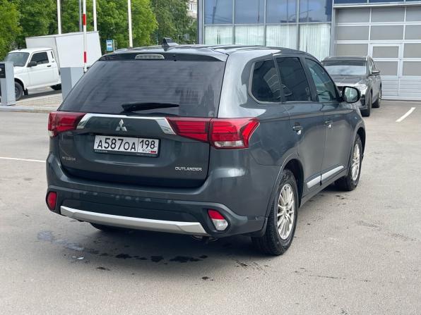 Mitsubishi Outlander III Рестайлинг 2 с пробегом 2018 года, цена 1 290 000 рублей, 282000 км, внедорожник, Автокод Объявления