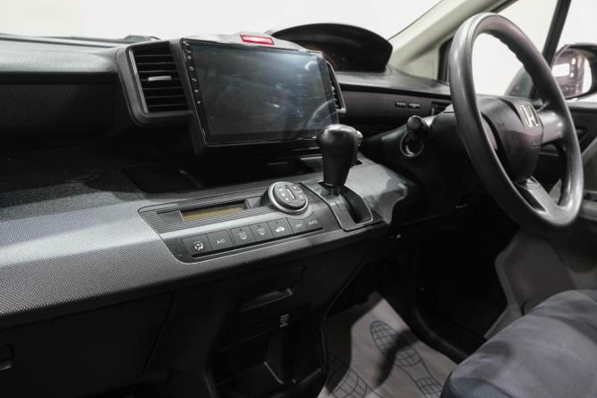 Honda Freed I с пробегом 2008 года, цена 899 000 рублей, 180000 км, компактвэн, Автокод Объявления