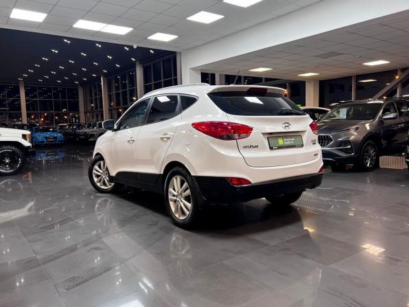 Hyundai ix35 I с пробегом 2011 года, цена 990 000 рублей, 306403 км, внедорожник, Автокод Объявления