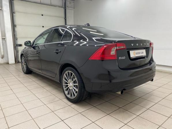 Volvo S60 II Рестайлинг с пробегом 2014 года, цена 1 200 000 рублей, 234951 км, седан, Автокод Объявления