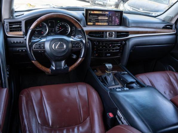 Lexus LX III Рестайлинг 2 с пробегом 2016 года, цена 6 500 000 рублей, 246251 км, внедорожник, Автокод Объявления