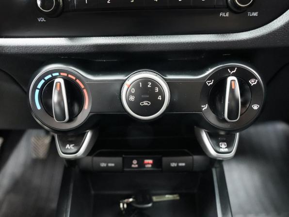 Kia Rio IV с пробегом 2019 года, цена 1 295 000 рублей, 163880 км, хэтчбек, Автокод Объявления