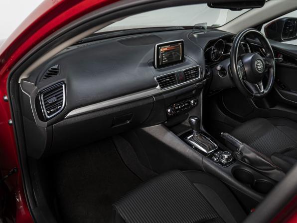 Mazda Axela III с пробегом 2015 года, цена 1 579 000 рублей, 118909 км, хэтчбек, Автокод Объявления