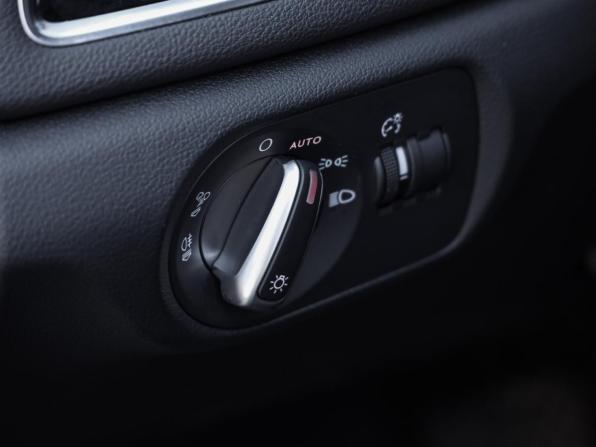 Audi Q3 I (8U) Рестайлинг с пробегом 2016 года, цена 2 149 000 рублей, 132446 км, внедорожник, Автокод Объявления