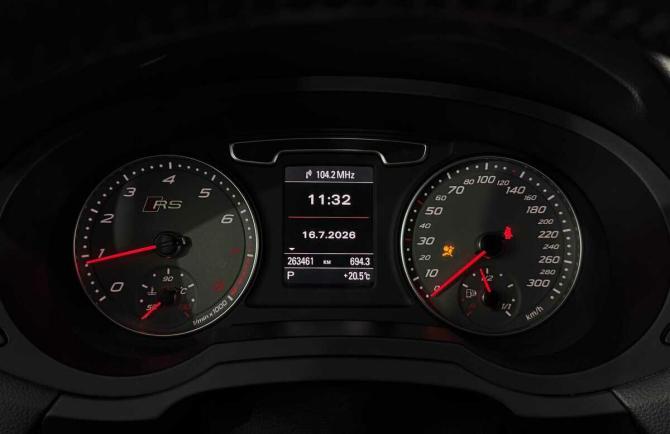 Audi Q3 I (8U) с пробегом 2012 года, цена 1 140 000 рублей, 263458 км, внедорожник, Автокод Объявления