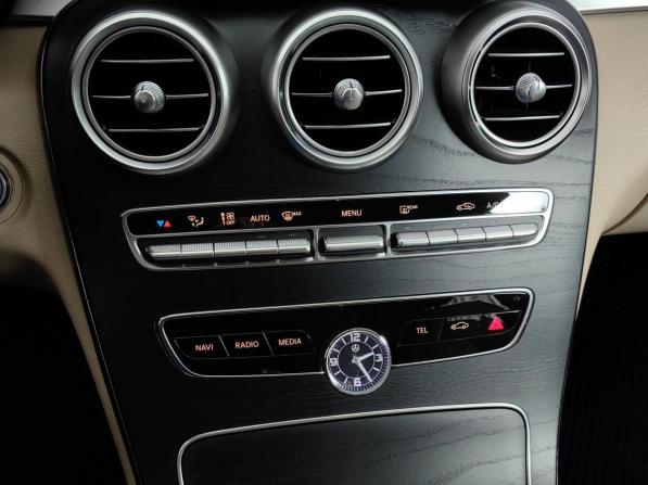 Mercedes-Benz C-Класс IV (W205) Рестайлинг с пробегом 2019 года, цена 2 599 000 рублей, 125231 км, седан, Автокод Объявления