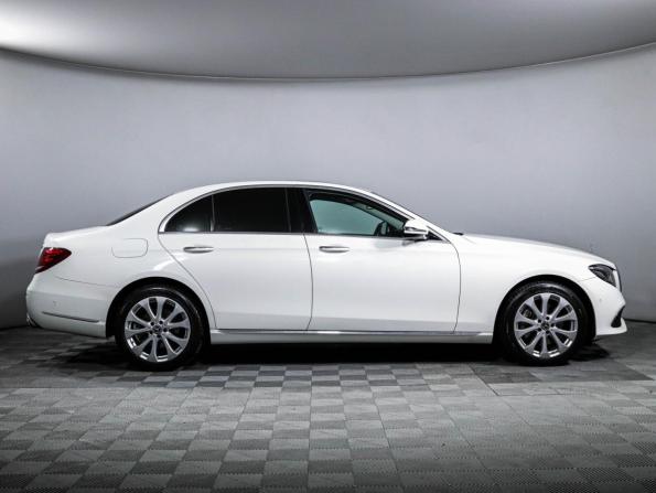 Mercedes-Benz E-Класс V (W213 S213 C238) с пробегом 2017 года, цена 3 100 000 рублей, 172324 км, седан, Автокод Объявления