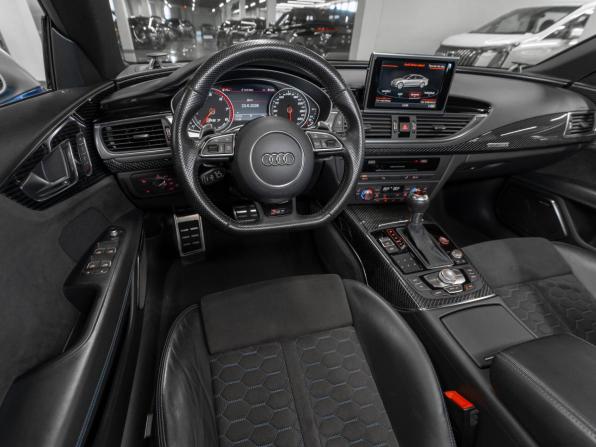 Audi RS 7 I (4G) Рестайлинг с пробегом 2016 года, цена 4 950 000 рублей, 115000 км, хэтчбек, Автокод Объявления