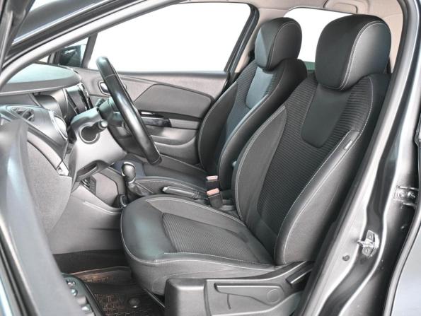 Renault Kaptur I Рестайлинг с пробегом 2021 года, цена 1 689 000 рублей, 77253 км, внедорожник, Автокод Объявления