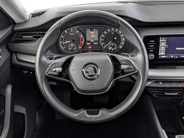Skoda Octavia IV (A8) с пробегом 2022 года, цена 2 680 000 рублей, 34856 км, лифтбек, Автокод Объявления