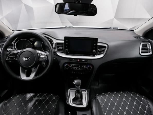 Kia Ceed III Рестайлинг с пробегом 2021 года, цена 1 405 000 рублей, 206116 км, хэтчбек, Автокод Объявления