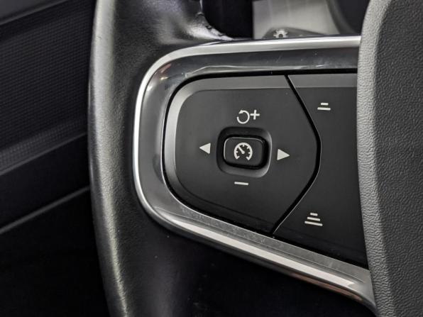 Volvo XC40 I с пробегом 2019 года, цена 3 290 000 рублей, 47888 км, внедорожник, Автокод Объявления