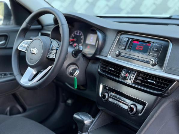 Kia Optima IV Рестайлинг с пробегом 2019 года, цена 1 100 000 рублей, 182700 км, седан, Автокод Объявления