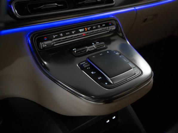Новый Mercedes-Benz V-Класс III (W447) Рестайлинг 2 2026 года, цена 14 490 000 рублей, минивэн, Автокод Объявления