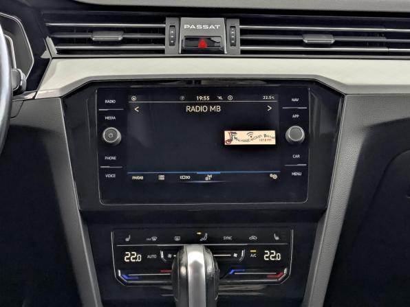 Volkswagen Passat B8 Рестайлинг с пробегом 2021 года, цена 2 450 000 рублей, 119320 км, универсал, Автокод Объявления