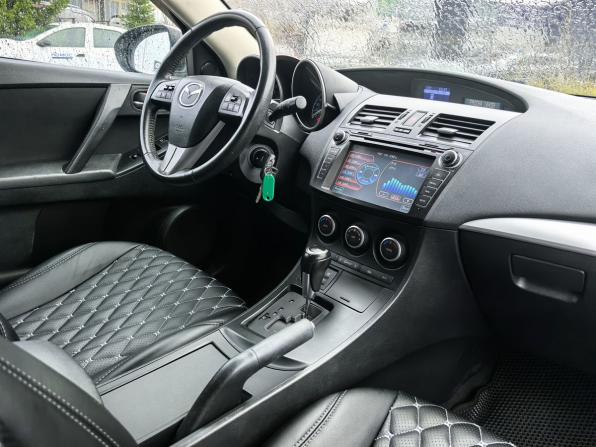 Mazda 3 II (BL) Рестайлинг с пробегом 2012 года, цена 799 000 рублей, 210833 км, хэтчбек, Автокод Объявления