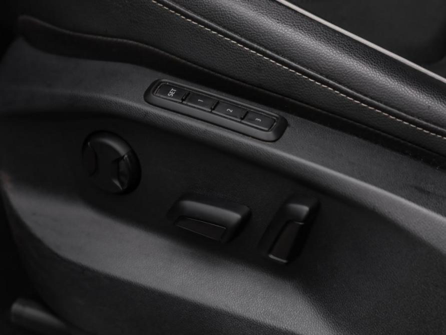 Volkswagen Tiguan II Рестайлинг Санкт-Петербург  - изображение 25
