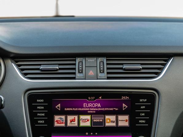 Skoda Octavia III (A7) Рестайлинг с пробегом 2018 года, цена 2 098 000 рублей, 104227 км, лифтбек, Автокод Объявления