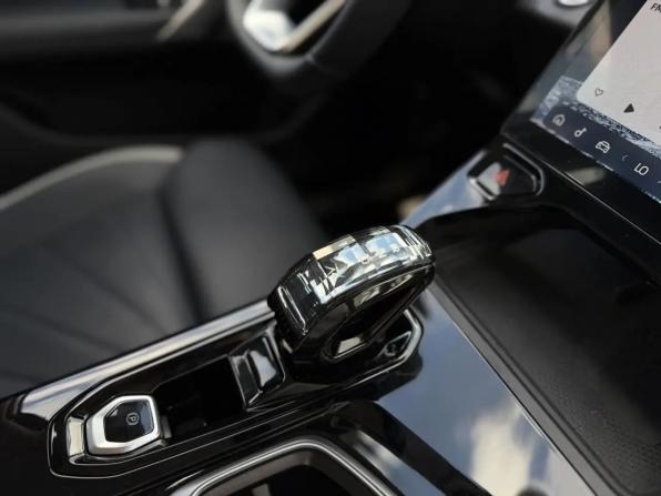 Geely Atlas II с пробегом 2024 года, цена 3 000 000 рублей, 8091 км, внедорожник, Автокод Объявления