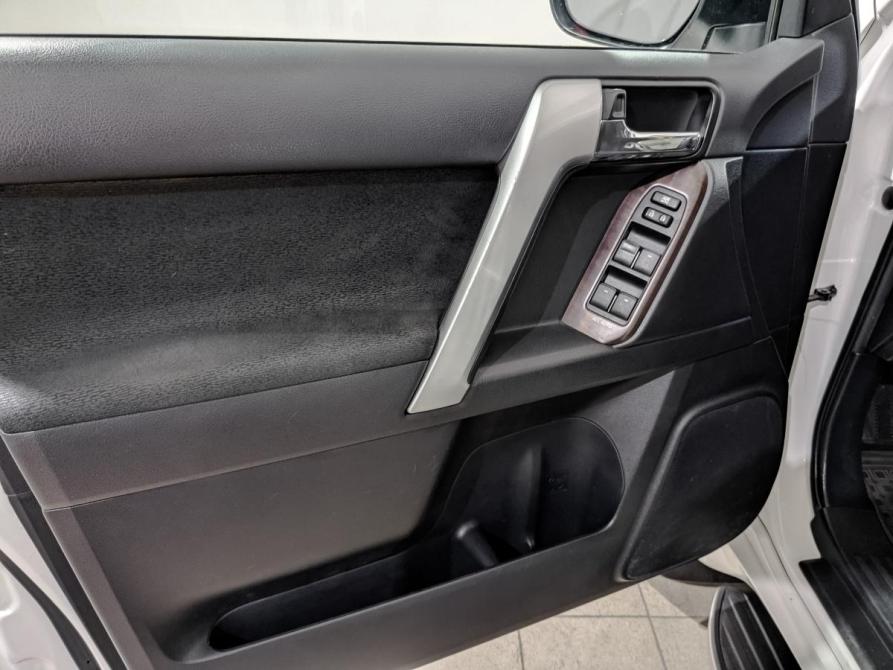 Toyota Land Cruiser Prado 150 Series Рестайлинг 1 Москва  - изображение 19