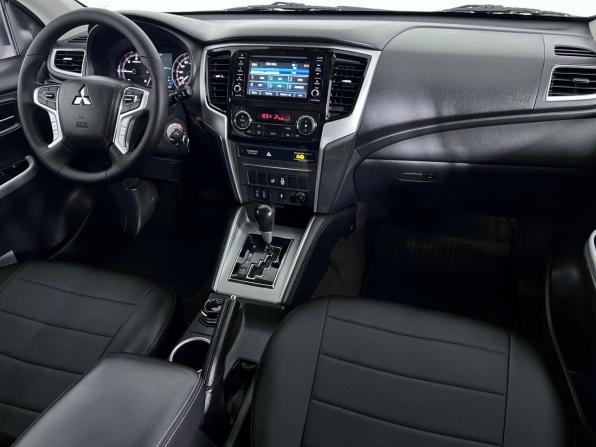 Mitsubishi L200 V Рестайлинг с пробегом 2020 года, цена 3 599 000 рублей, 98339 км, пикап, Автокод Объявления