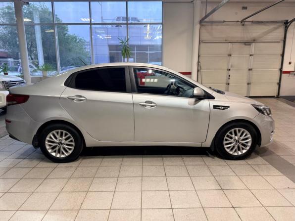 Kia Rio III Рестайлинг с пробегом 2015 года, цена 1 009 000 рублей, 159000 км, седан, Автокод Объявления