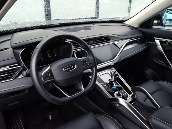 Geely Atlas Pro с пробегом 2023 года, цена 2 149 000 рублей, 38840 км, внедорожник, Автокод Объявления