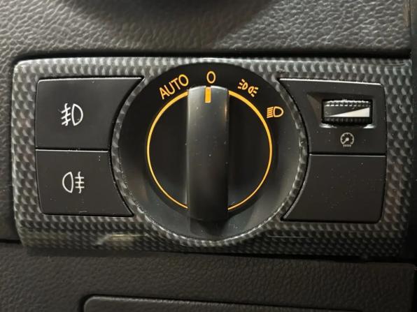 Opel Antara I с пробегом 2011 года, цена 759 000 рублей, 215000 км, внедорожник, Автокод Объявления