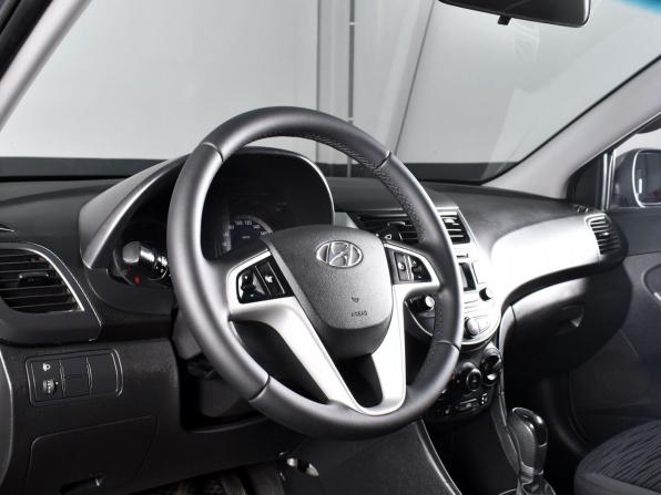 Hyundai Solaris I Рестайлинг с пробегом 2016 года, цена 1 089 995 рублей, 158403 км, седан, Автокод Объявления