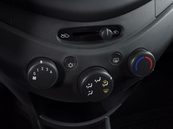 Chevrolet Spark III с пробегом 2013 года, цена 499 995 рублей, 247745 км, хэтчбек, Автокод Объявления