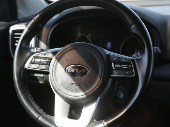 Kia Sportage IV Рестайлинг с пробегом 2020 года, цена 2 312 000 рублей, 73000 км, внедорожник, Автокод Объявления