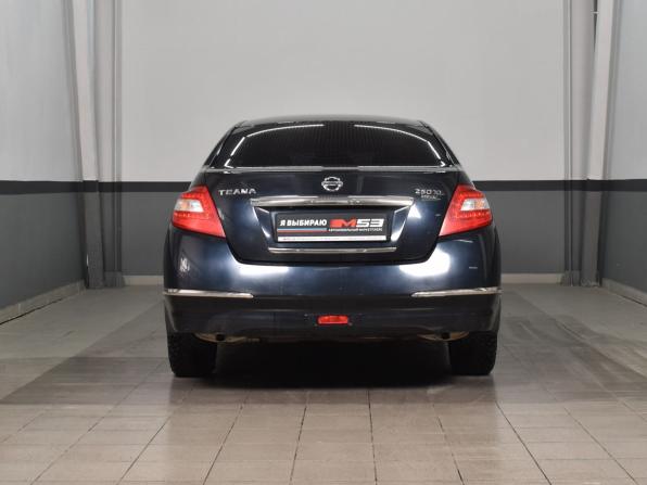 Nissan Teana II с пробегом 2010 года, цена 964 995 рублей, 281262 км, седан, Автокод Объявления