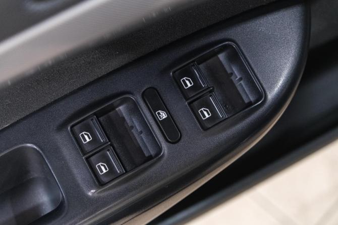 Skoda Octavia II (A5) Рестайлинг с пробегом 2012 года, цена 499 000 рублей, 370000 км, лифтбек, Автокод Объявления