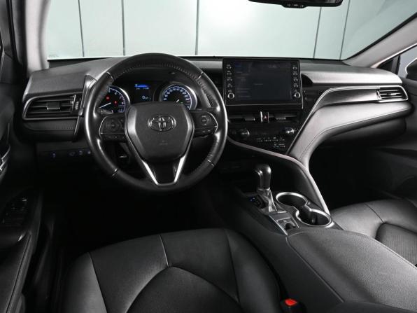 Toyota Camry VIII (XV70) Рестайлинг с пробегом 2021 года, цена 3 049 000 рублей, 61755 км, седан, Автокод Объявления