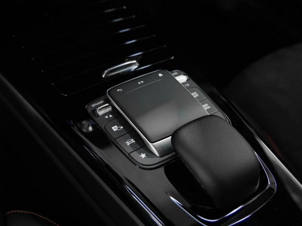 Mercedes-Benz A-Класс IV (W177) с пробегом 2022 года, цена 3 099 000 рублей, 37174 км, седан, Автокод Объявления