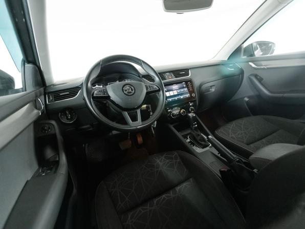 Skoda Octavia III (A7) Рестайлинг с пробегом 2018 года, цена 2 299 000 рублей, 78592 км, лифтбек, Автокод Объявления