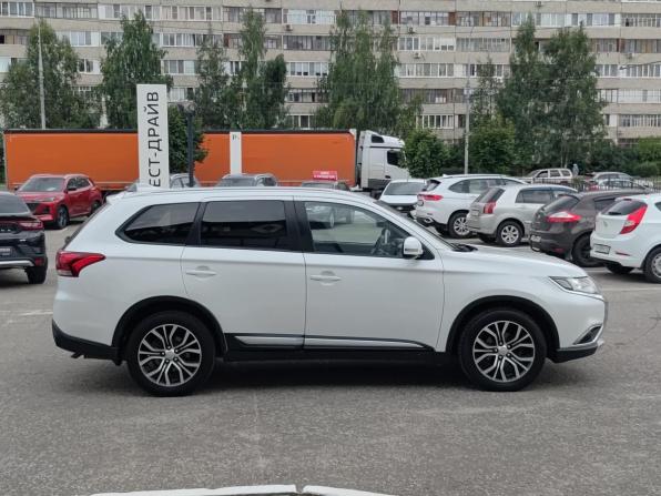 Mitsubishi Outlander III Рестайлинг 2 с пробегом 2018 года, цена 2 090 000 рублей, 187791 км, внедорожник, Автокод Объявления