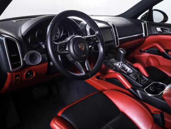 Porsche Cayenne II Рестайлинг (958) с пробегом 2015 года, цена 4 037 000 рублей, 74083 км, внедорожник, Автокод Объявления