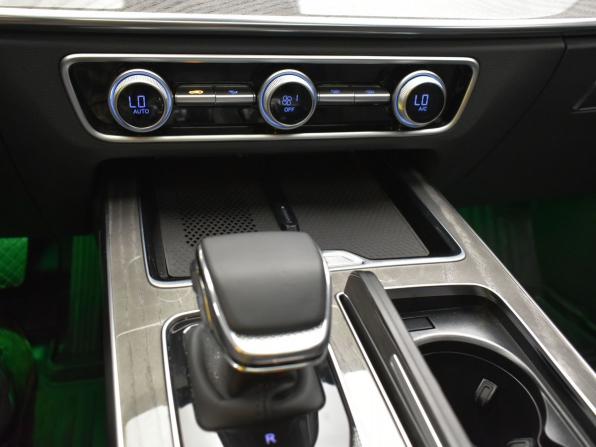 Hongqi HS5 I Рестайлинг с пробегом 2024 года, цена 3 750 000 рублей, 9068 км, внедорожник, Автокод Объявления