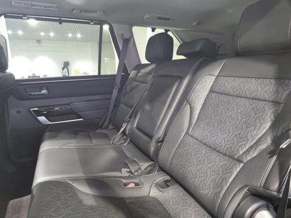 Toyota Sequoia III с пробегом 2022 года, цена 9 470 000 рублей, 75131 км, внедорожник, Автокод Объявления