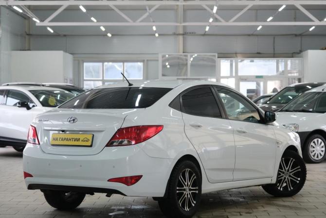 Hyundai Solaris I Рестайлинг с пробегом 2016 года, цена 929 000 рублей, 69000 км, седан, Автокод Объявления
