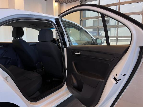 Volkswagen Polo VI с пробегом 2021 года, цена 1 750 000 рублей, 76306 км, лифтбек, Автокод Объявления