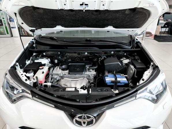 Toyota RAV4 IV (XA40) Рестайлинг с пробегом 2015 года, цена 2 499 000 рублей, 107518 км, внедорожник, Автокод Объявления