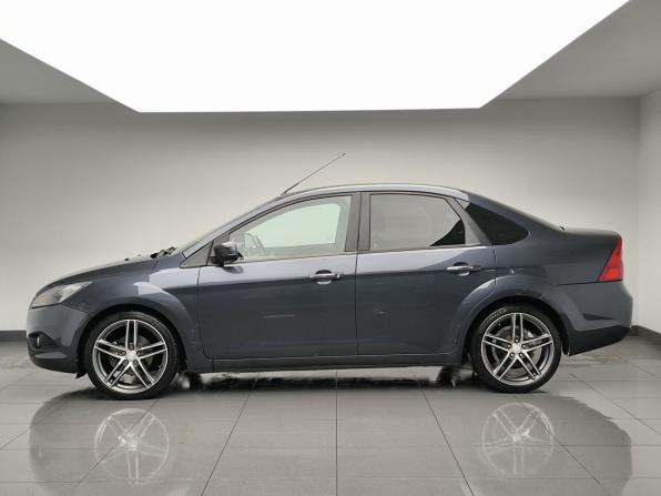 Ford Focus II Рестайлинг с пробегом 2010 года, цена 656 000 рублей, 247805 км, седан, Автокод Объявления