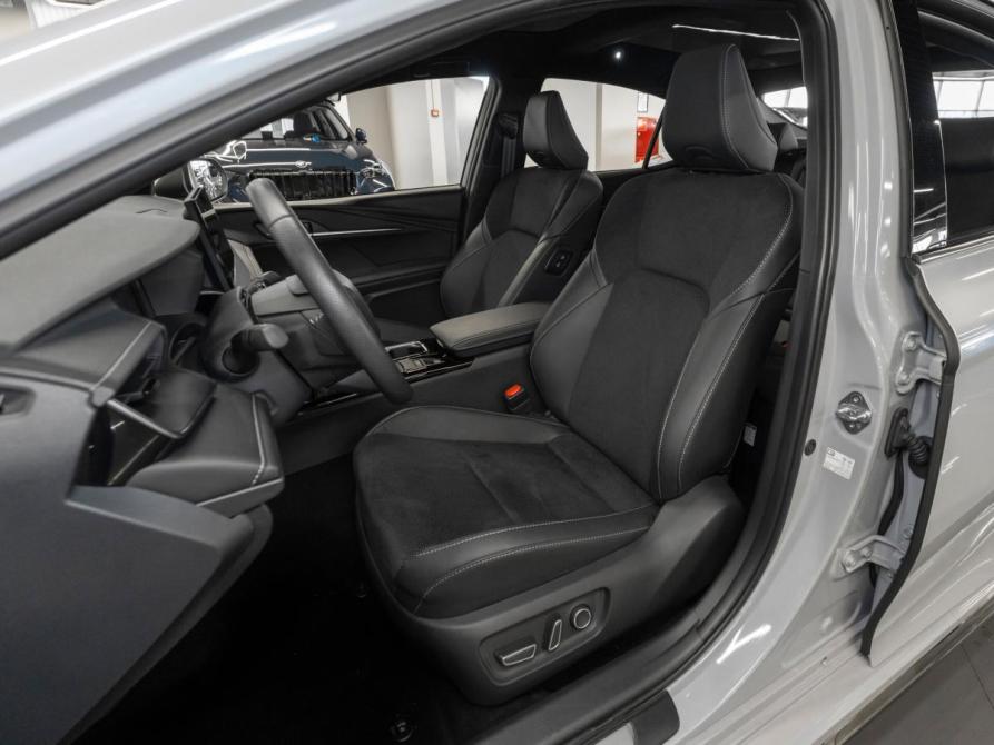 Toyota Camry IX (XV80) Москва  - изображение 9