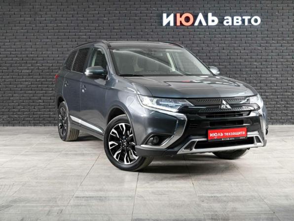 Mitsubishi Outlander III Рестайлинг 3 с пробегом 2021 года, цена 3 045 000 рублей, 80810 км, внедорожник, Автокод Объявления